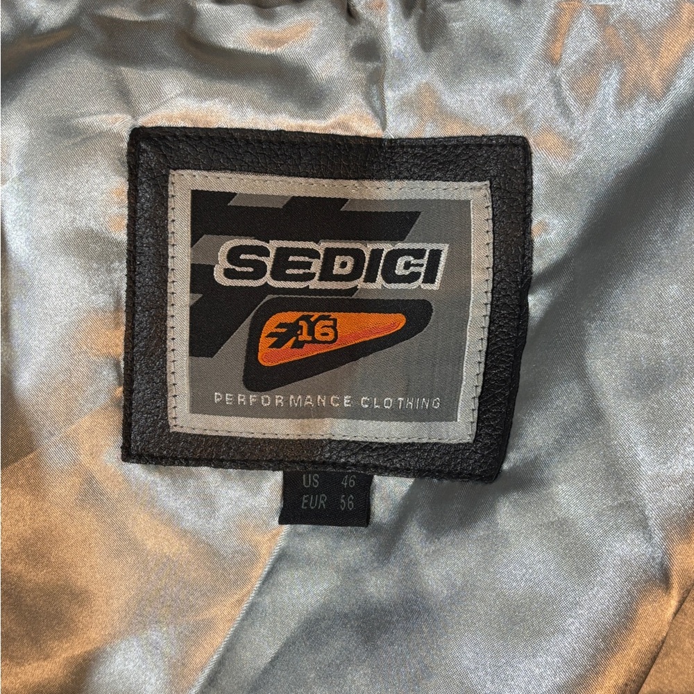 Men's Black Performance Jacket - Picture 6 of 10